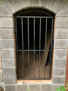Gate